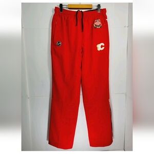NWOT Rare Calgary Flames Medium Pants Athletic NHL Heritage Classic Regina 2019